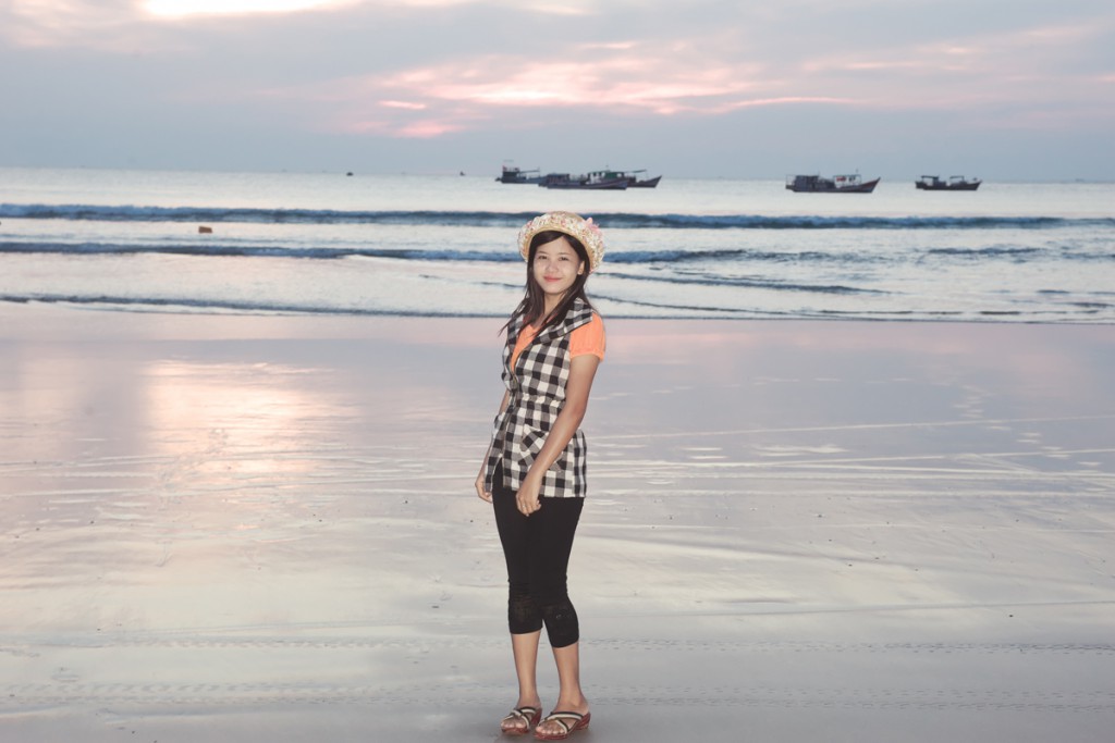 Ngwe Saung Beach02