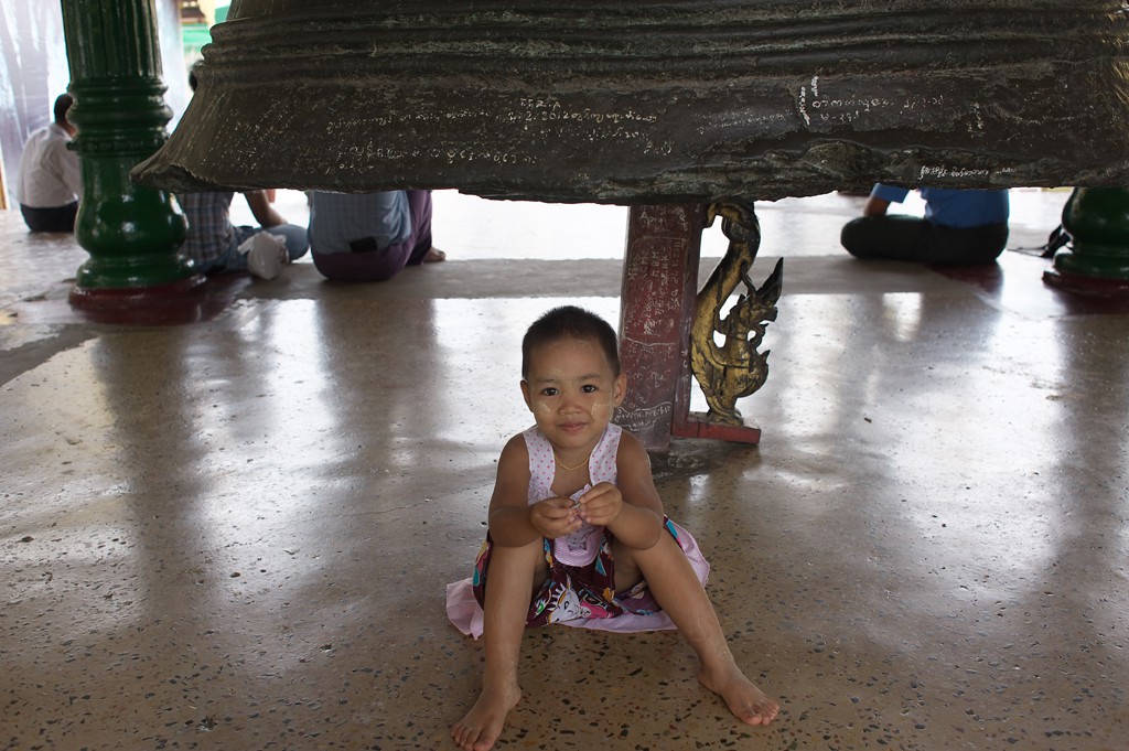 Life_ShwedagonPagoda15